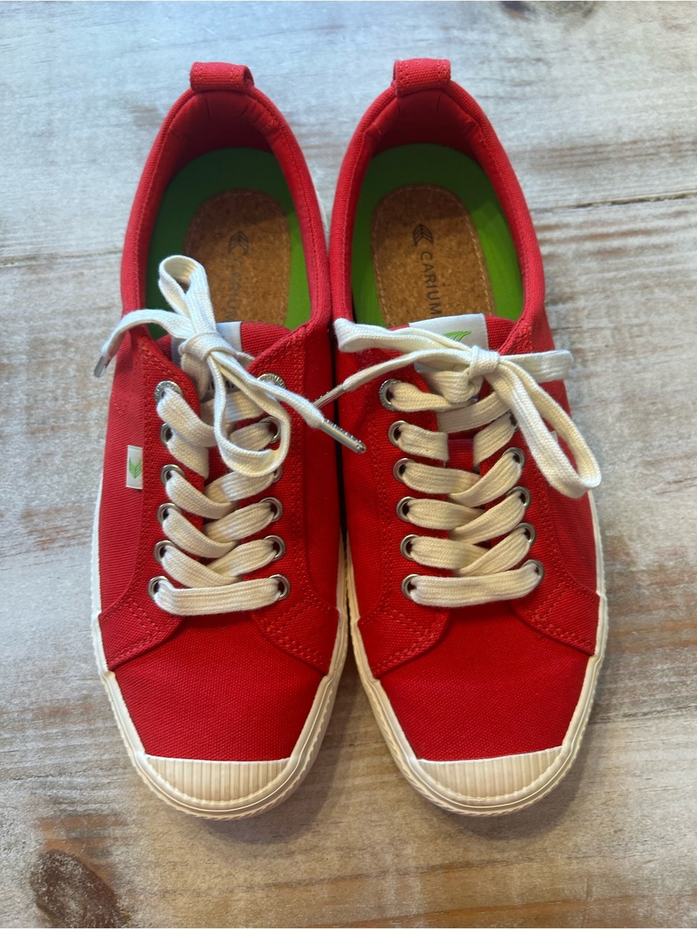 Cariuma Red Canvas Low-Top Sneakers with White Laces